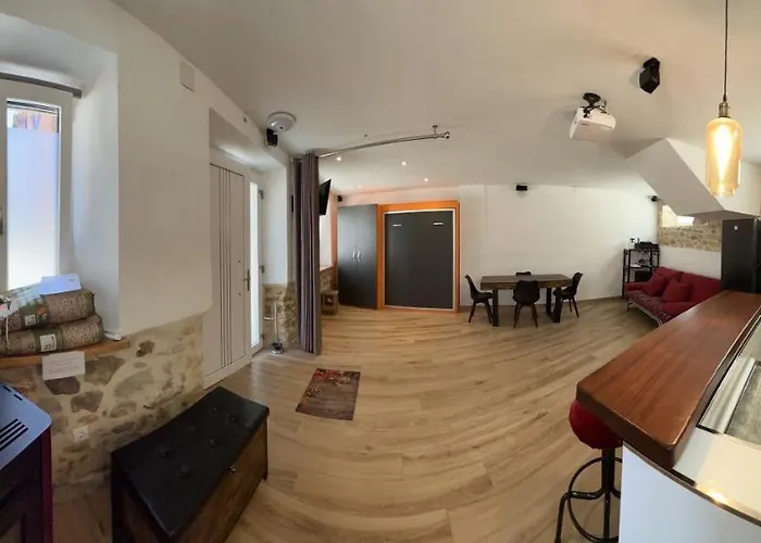 El Nido Del Rusinol سيرفيرا دي بيسويرجا